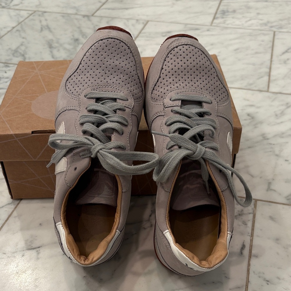 Veja Holiday Bastille Sneaker in Nubuck Oxford Grey